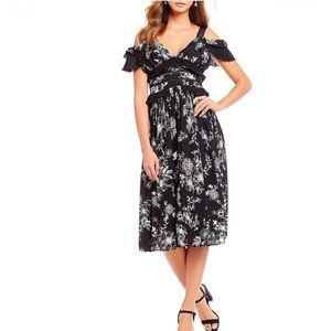 NWT Gianni Bini Cold Shoulder Black White Dani Dress